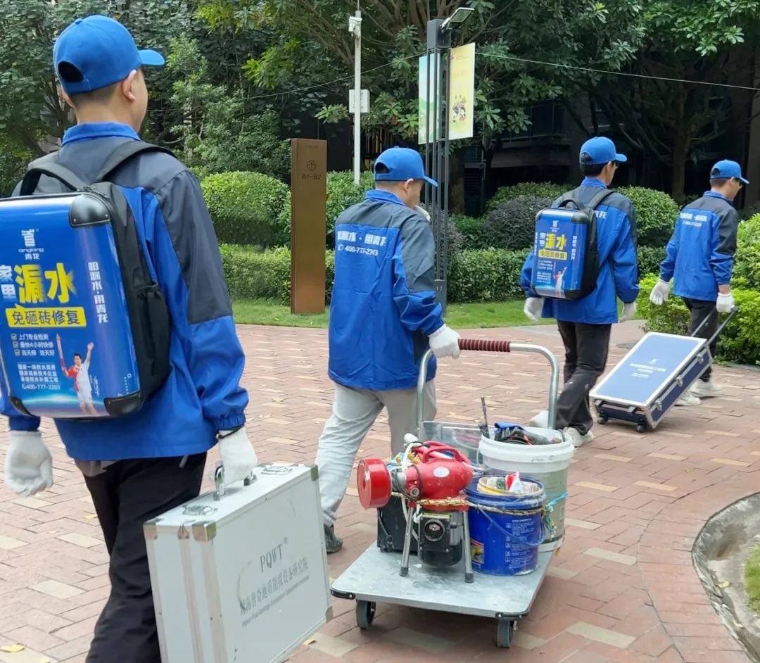 還在卷白領(lǐng)？現(xiàn)在真正高收入的，反而是這群“干臟活”的人